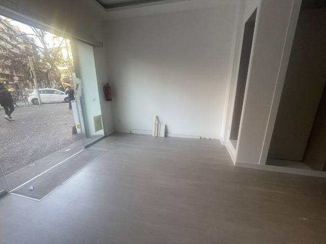 Local comercial en Alquiler en Eixample Nord
