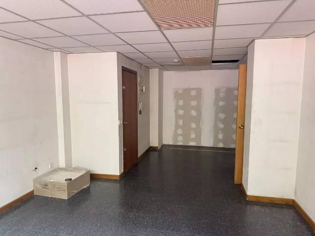 Local comercial en Alquiler en Eixample Nord