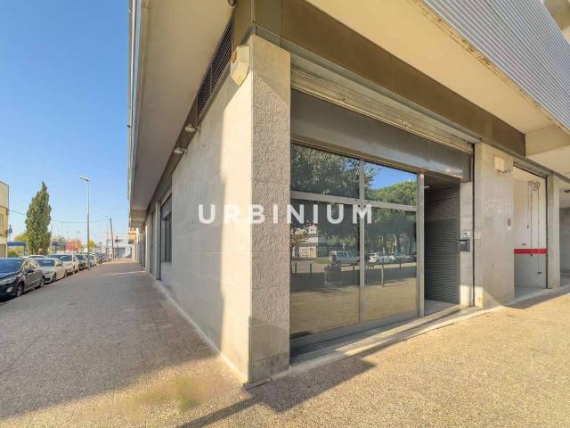 Local comercial en Alquiler en Eixample Sud – Migdia