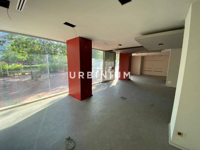Local comercial en Alquiler en Eixample Sud – Migdia