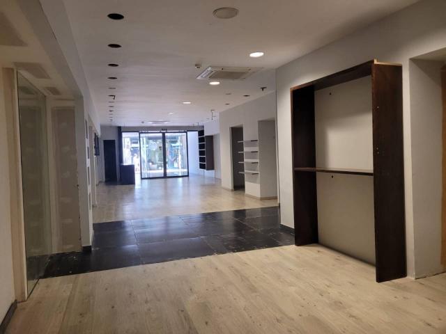 Local comercial en alquiler en el Centro de Sabadell