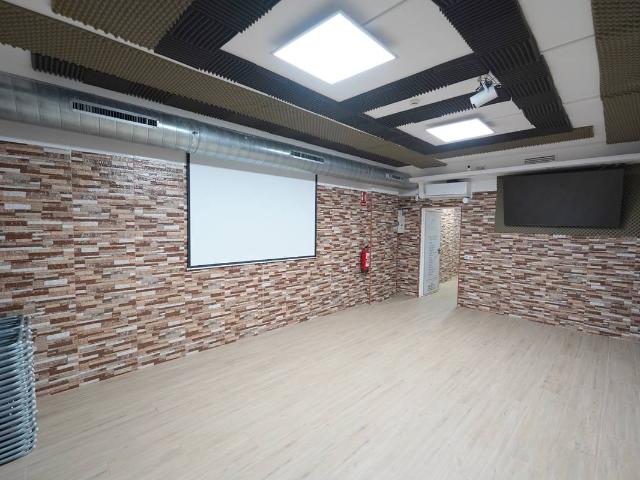 Local comercial en Alquiler en El Bon Pastor
