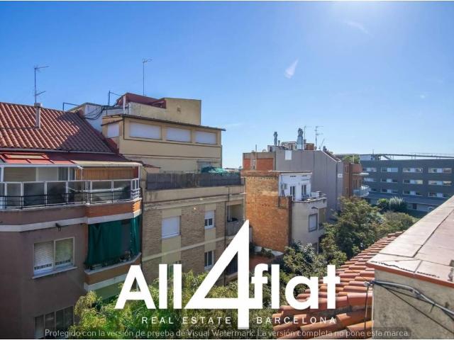 Local comercial en Alquiler en El Guinardó
