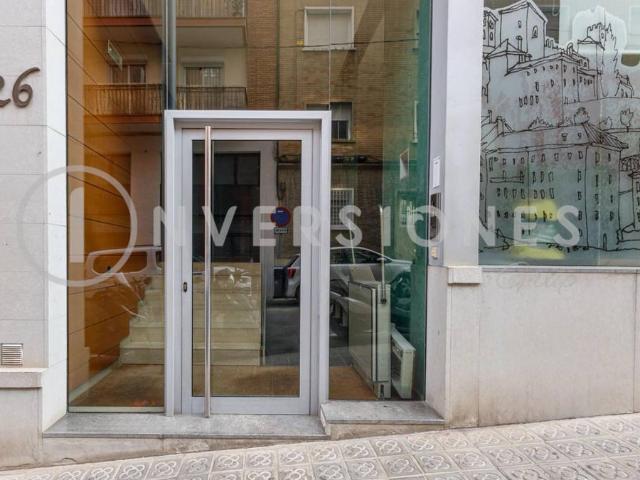 Local comercial en Alquiler en El Guinardó