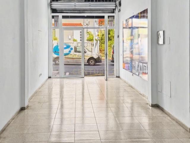 LOCAL COMERCIAL EN ALQUILER EN EL SOBRADILLO, VISIBILIDAD Y ESPACIO PARA CRECER