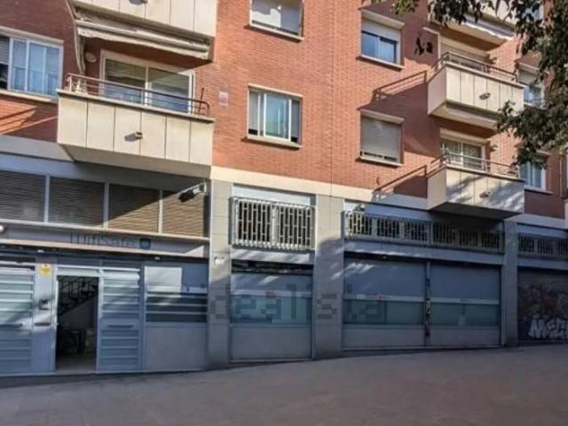 Local comercial en Alquiler en El Poble Sec Parc de Montjuïc