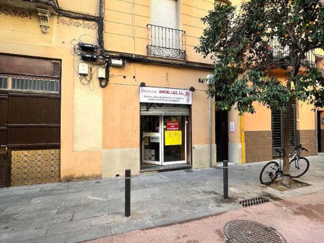 Local comercial en Alquiler en El Poblenou