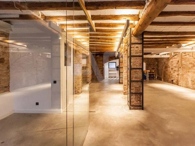 Local comercial en Alquiler en El Poblenou