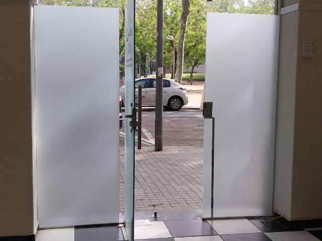 Local comercial en Alquiler en El Poblenou
