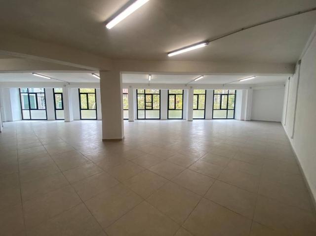 Local comercial en Alquiler en El Poblenou
