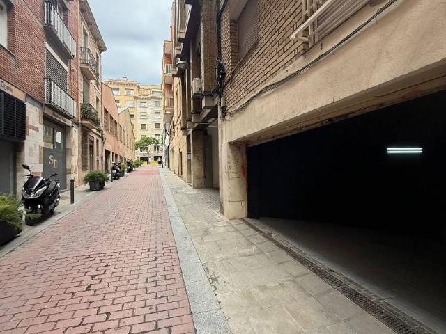 Local comercial en Alquiler en El Putget i el Farró