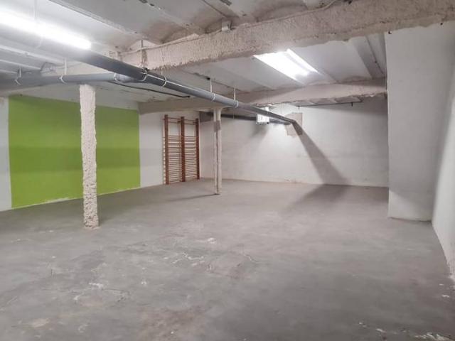 Local comercial en Alquiler en El Putget i el Farró
