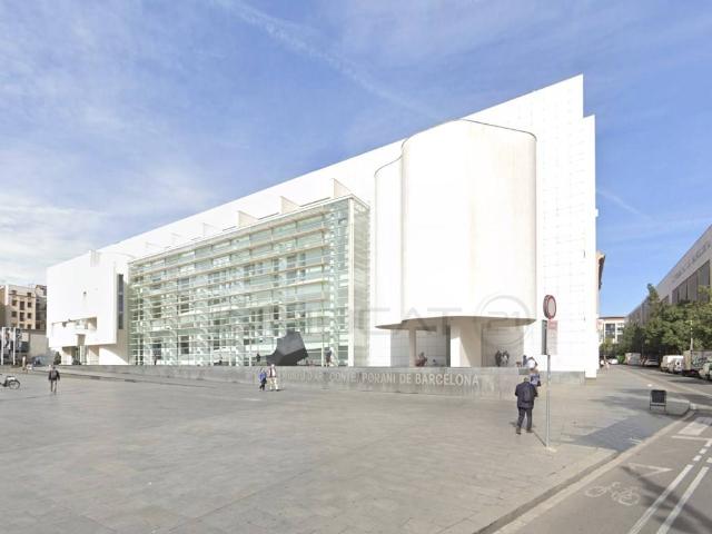 Local comercial en Alquiler en El Raval