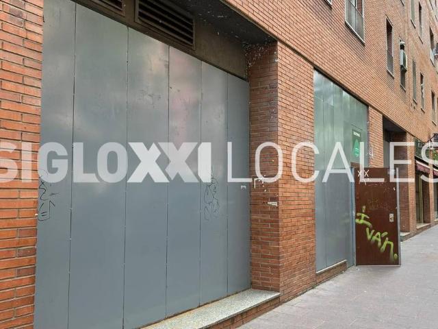 Local comercial en Alquiler en El Turó de la Peira