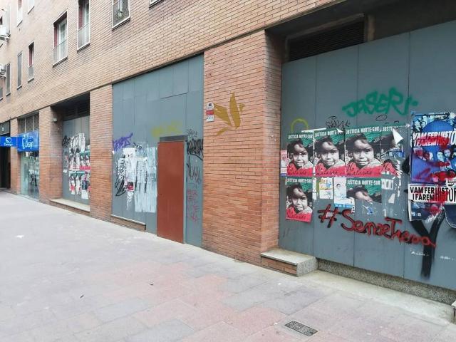 Local comercial en Alquiler en El Turó de la Peira