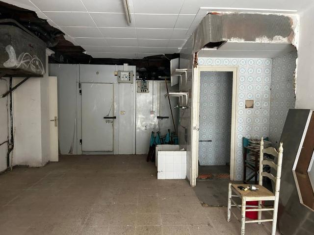 Local comercial en Alquiler en Els Pins