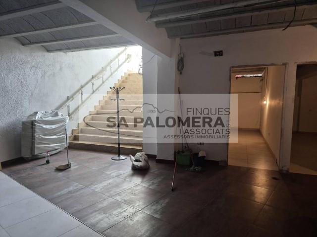 Local comercial en Alquiler en Els Pins