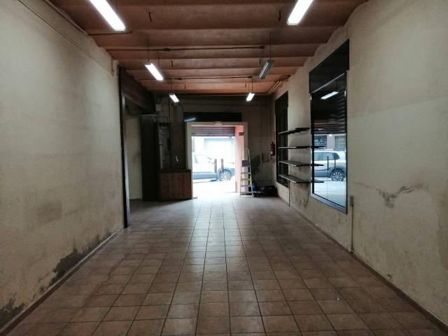Local comercial en Alquiler en Estació de França