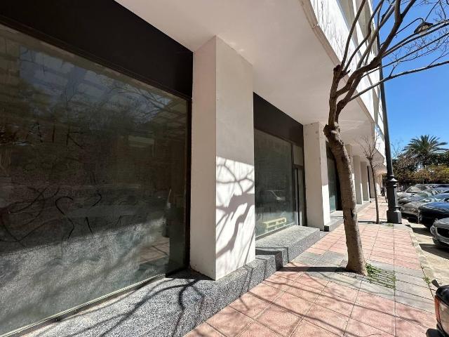 Local comercial en alquiler en Estepona | CABANILLAS REAL ESTATE