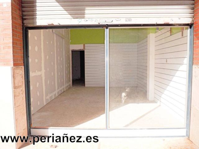 Local comercial en Alquiler en Estruch Eixample