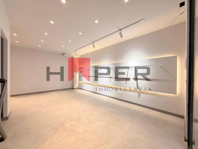 Local comercial en Alquiler en Estruch Eixample