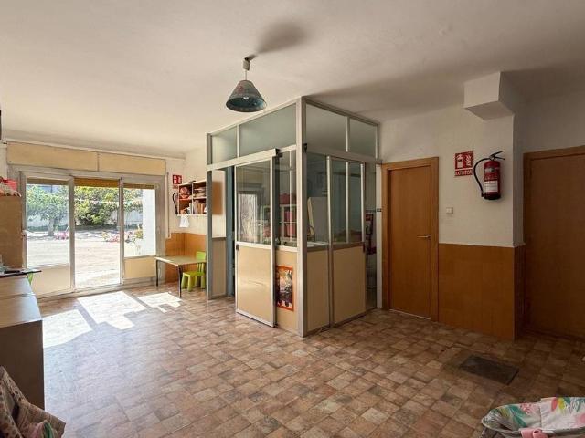 Local comercial en Alquiler en Fondo