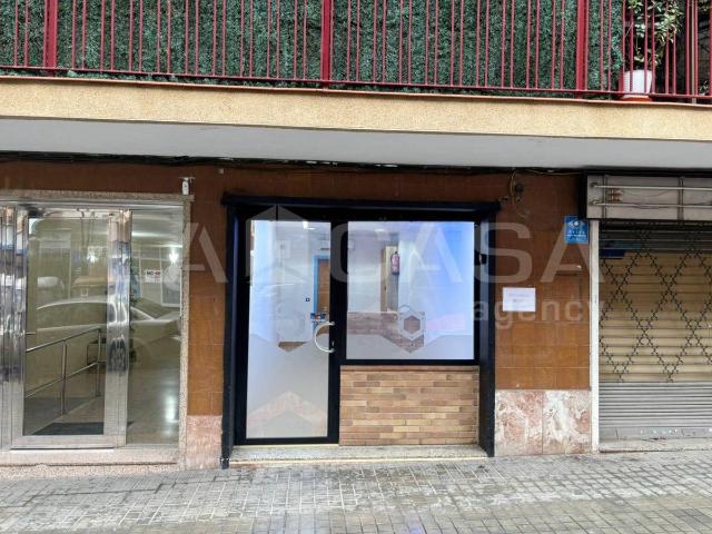 Local comercial en Alquiler en Font Verda