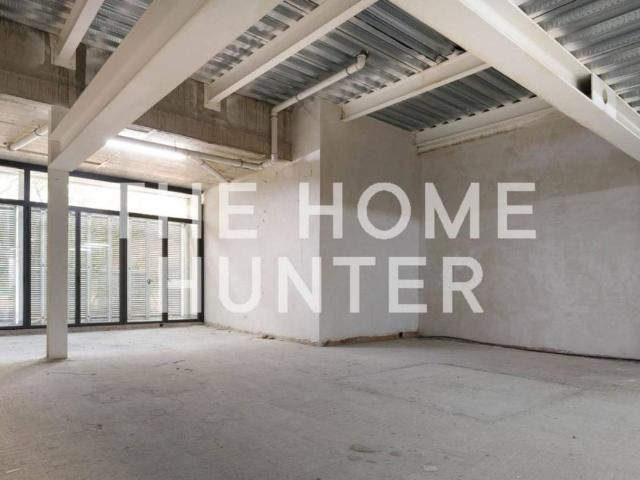 Local comercial en Alquiler en Fort Pienc