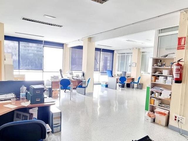 Local comercial en alquiler en Hospitalet de Llobregat, L´, de 150 m² 1 habitación por 1.750