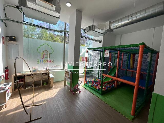 Local comercial en alquiler en Hospitalet de Llobregat, L´, de 156 m² por 1.850