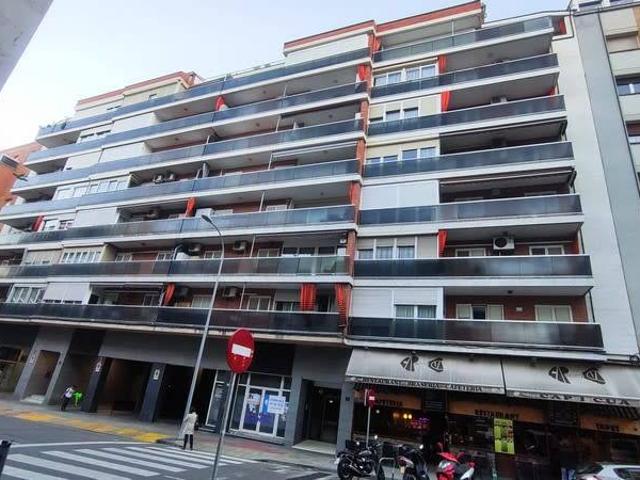 Local comercial en Alquiler en Instituts Universitat