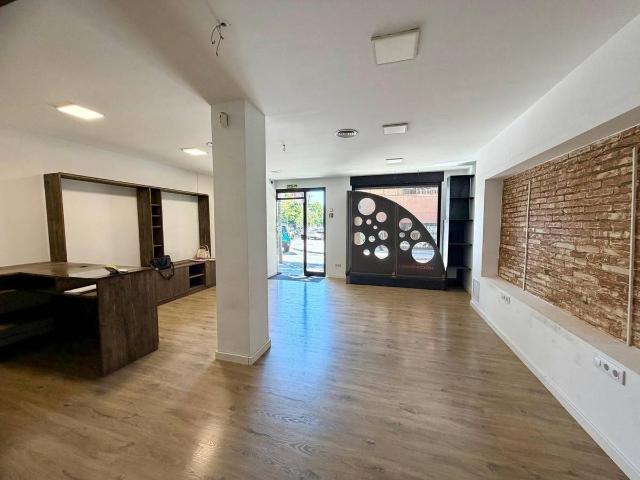 Local comercial en Alquiler en Instituts