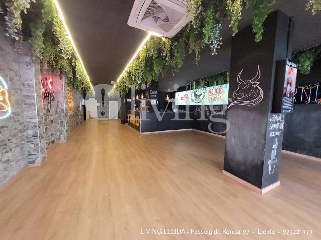 Local comercial en Alquiler en Joc de la Bola Camps d'Esports