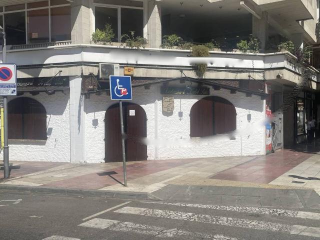 Local comercial en Alquiler en Joc de la Bola Camps d'Esports