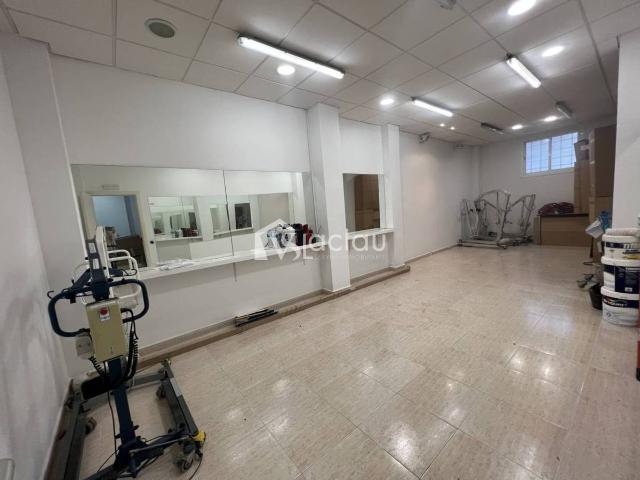 Local comercial en Alquiler en Olesa de Montserrat