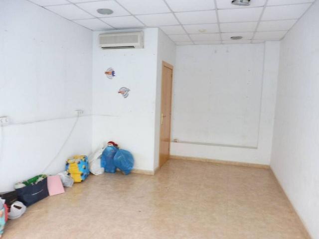 Local comercial en alquiler en Olesa de Montserrat, de 20 m² por 400