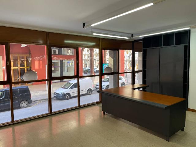 Local comercial en Alquiler en Olot