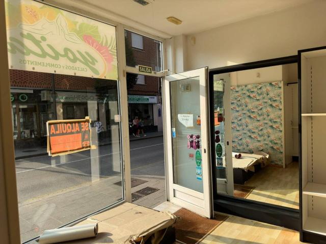 Local Comercial en Alquiler En la Avenida Schulz, El Llano