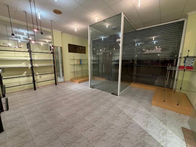 Local comercial en Alquiler en La Bordeta