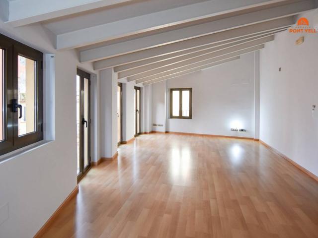 Local comercial en Alquiler en La Bisbal d'Empordà