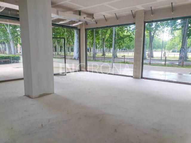 Local comercial en Alquiler en La Devesa