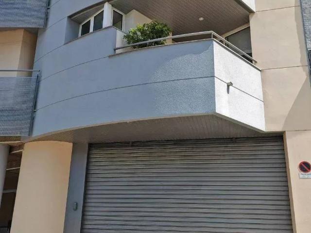 Local comercial en Alquiler en La Devesa