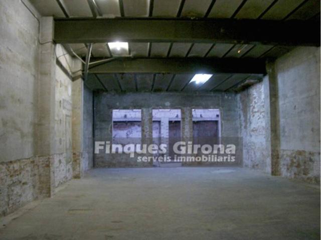 Local comercial en Alquiler en La Devesa