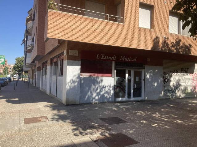 Local comercial en Alquiler en La Devesa