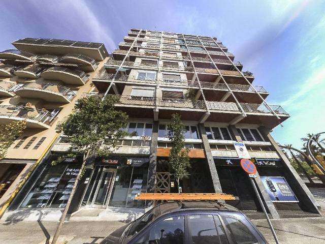 Local comercial en Alquiler en La Maternitat i Sant Ramon