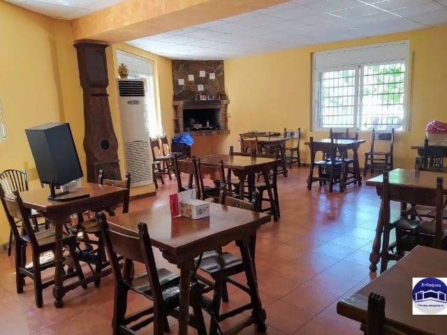 Local comercial en Alquiler en La Maurina