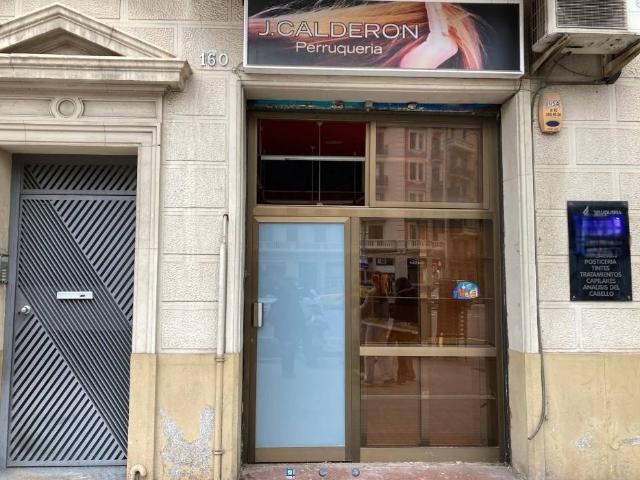 Local comercial en Alquiler en La Nova Esquerra de l'Eixample
