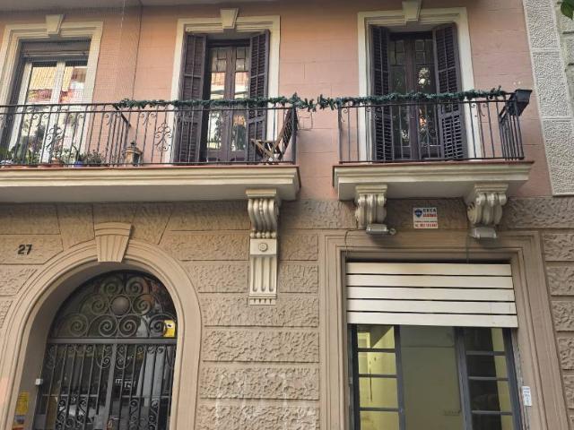 Local comercial en Alquiler en La Nova Esquerra de l'Eixample