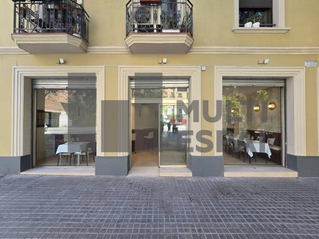 Local comercial en Alquiler en La Nova Esquerra de l'Eixample