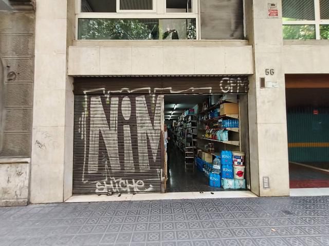 Local comercial en Alquiler en La Nova Esquerra de l'Eixample